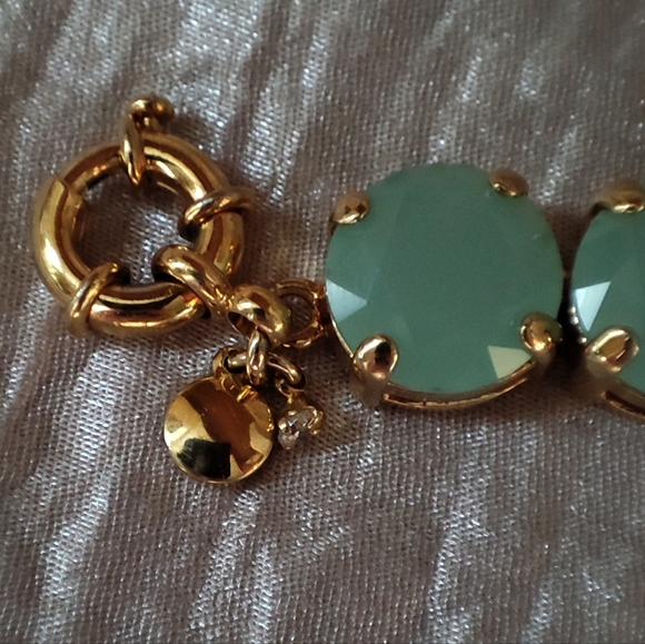 J. Crew Light Mint GREEN Gold Tone Glass Stone Bracelet Lifesaver Clasp NWOT - Picture 7 of 9